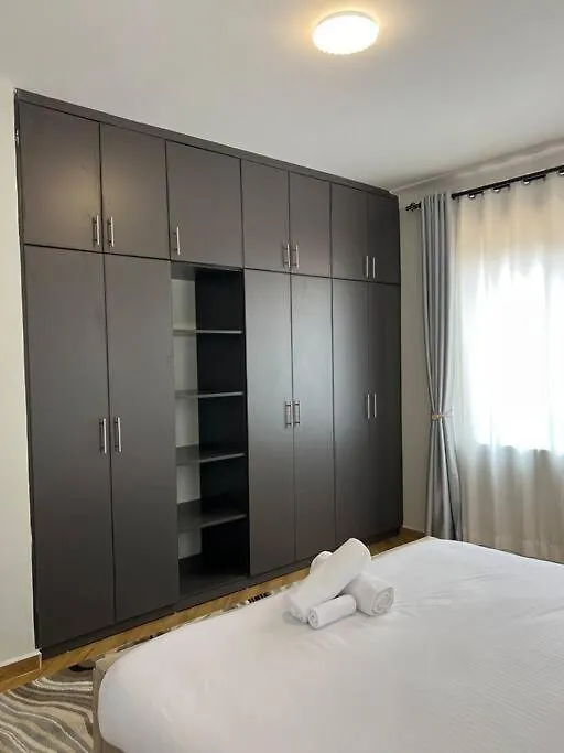 Querencia Residence Kampala 0*,